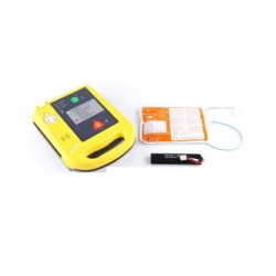 AED7000 Defibrilatör Cihazı 